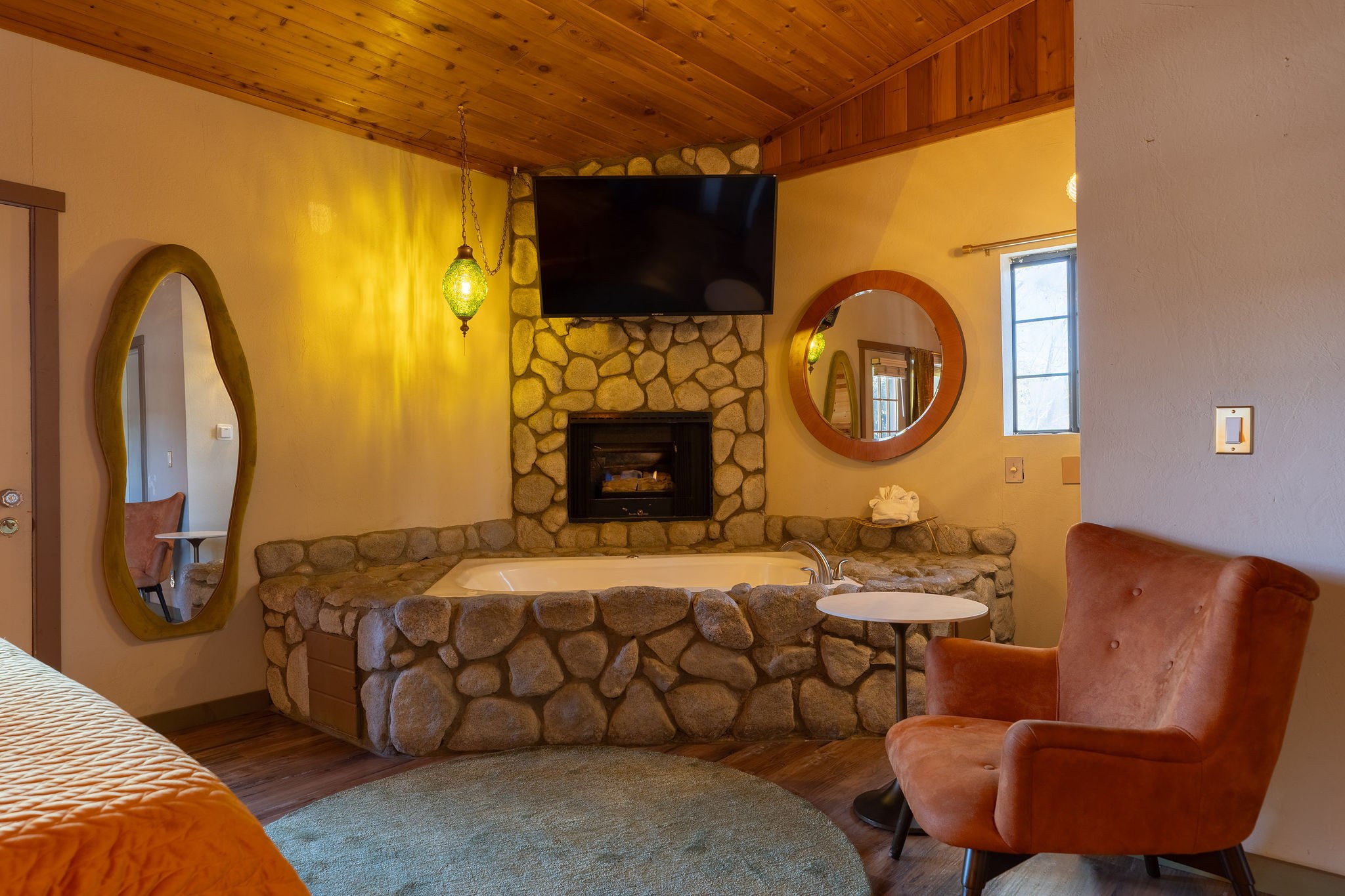 Spa Suite interior at The Burgundy — view 3